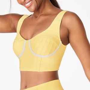 Madeleine Petsch Fabletics Bra Top